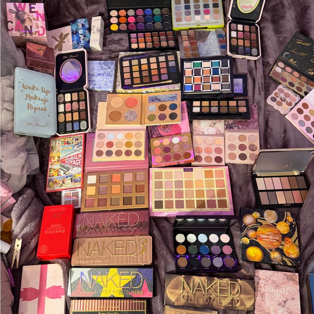 Urban Decay ,Too faced , Tarte , Colour Pop ,Naked Eyeshadow Palette - You Pick